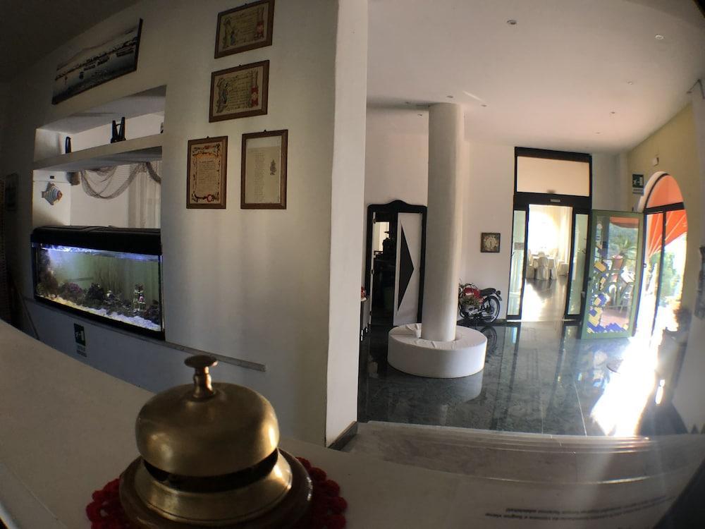 Hotel Coast