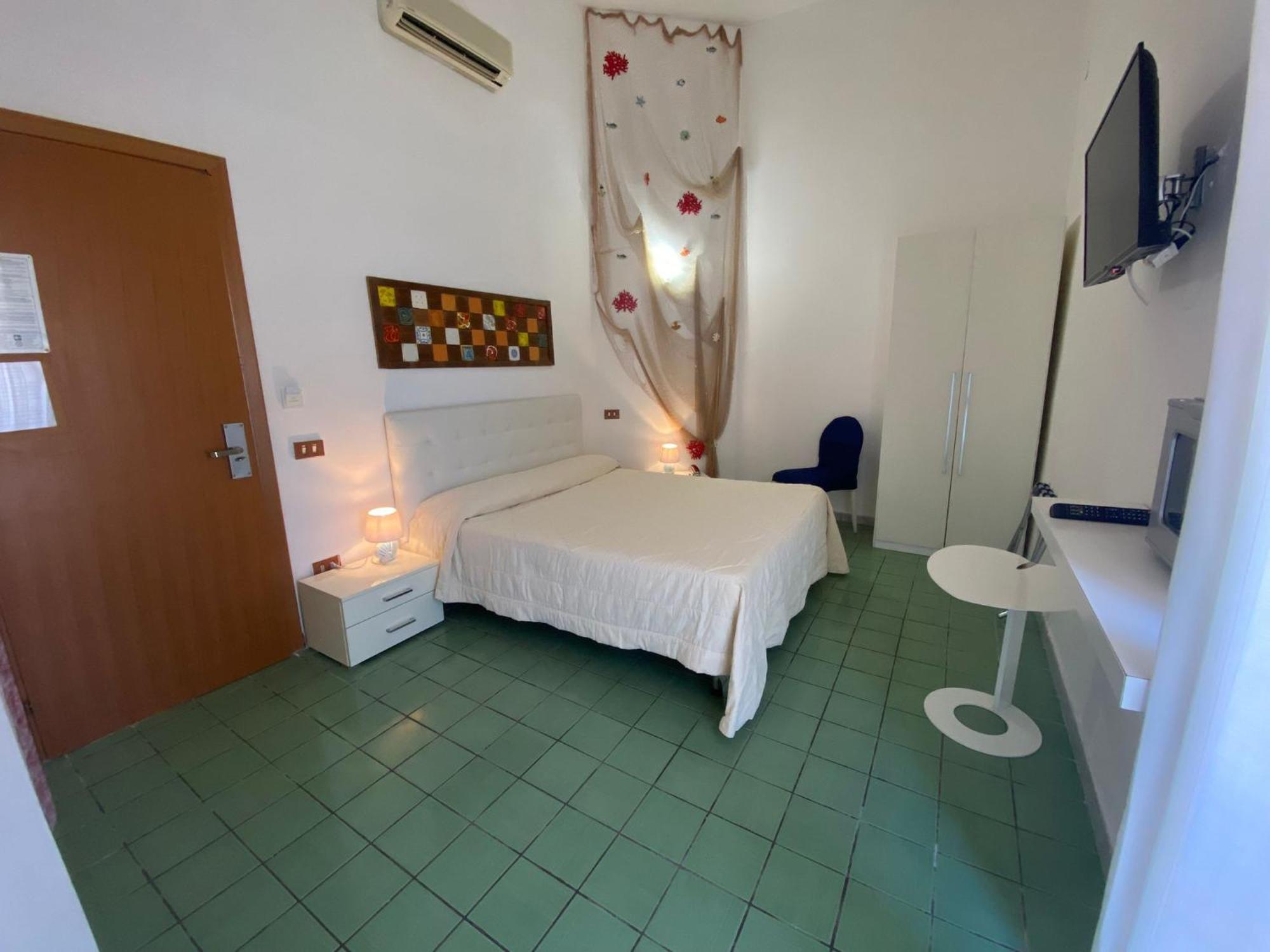 Coast 3* Vietri