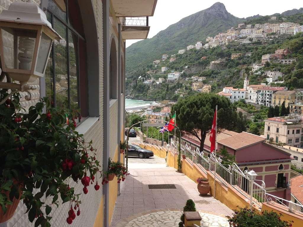 Hotel Coast 3*